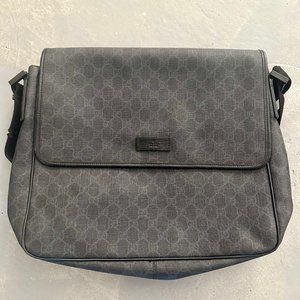 Gucci Men's Satchel/Laptop Bag  Black GG Supreme Canvas